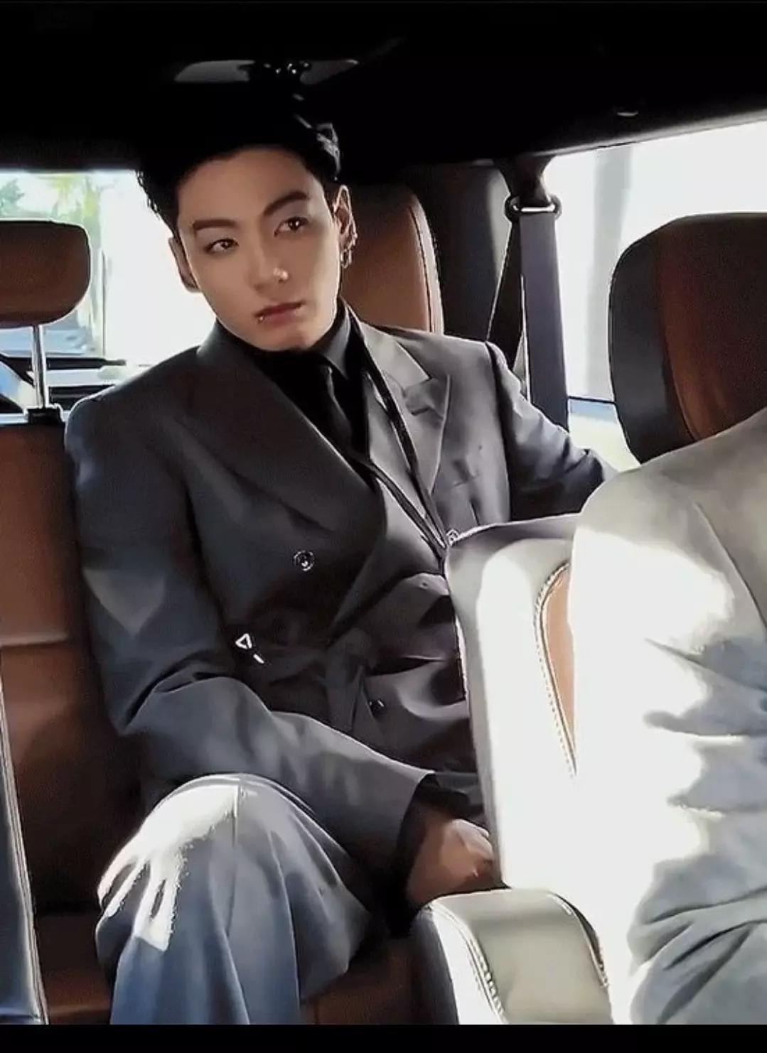 Jeon Jungkook thumbnail