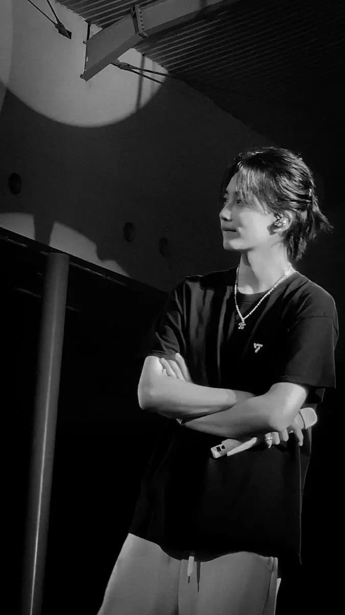 Yoon Jeonghan thumbnail