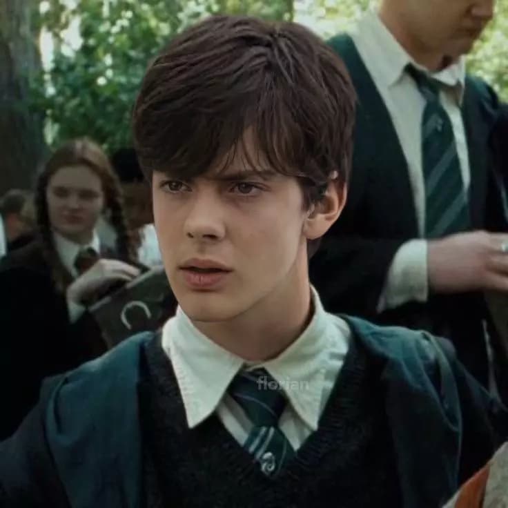 Edmund Pevensie thumbnail