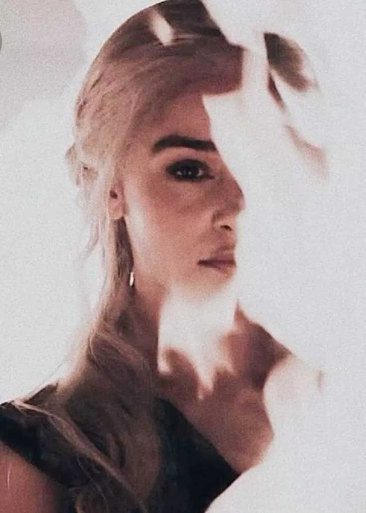 Daenerys Targaryen  thumbnail