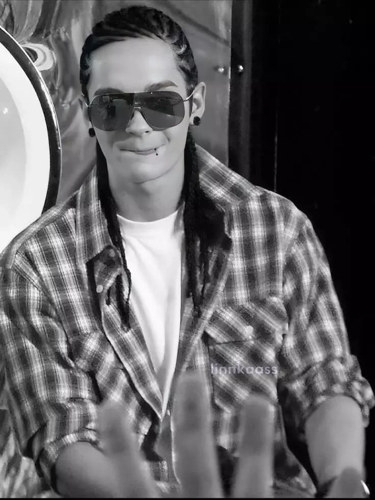 Tom kaulitz  thumbnail