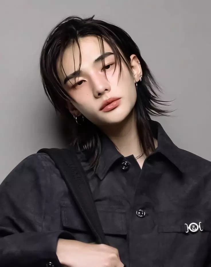 hyunjin thumbnail