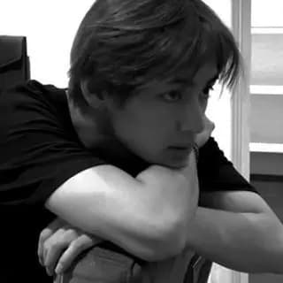 Kim Taehyung thumbnail