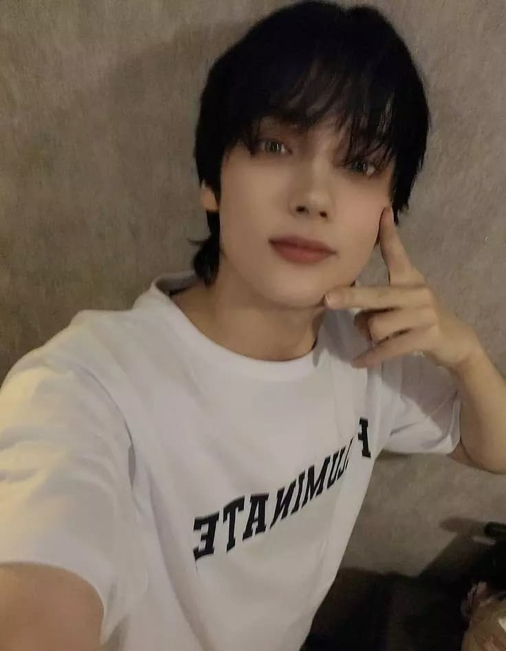 Hueningkai thumbnail