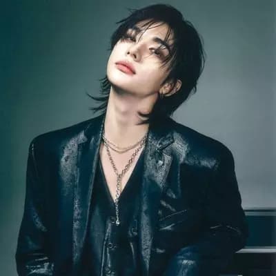 Hwang Hyunjin thumbnail