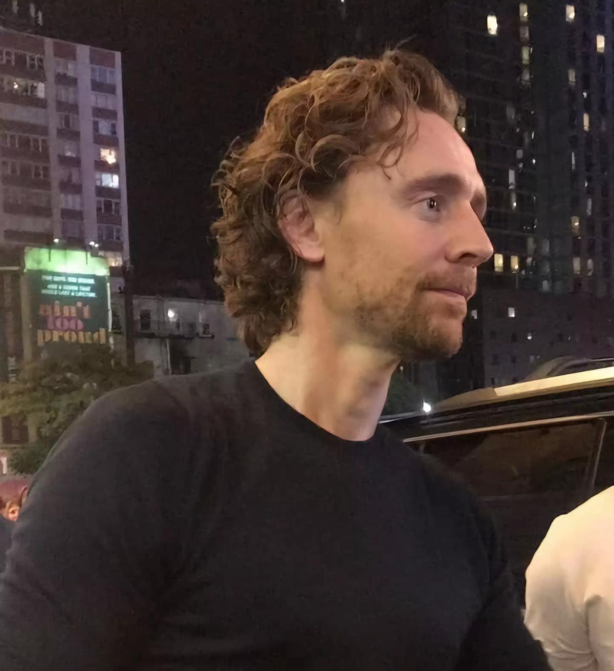 Tom Hiddleston thumbnail