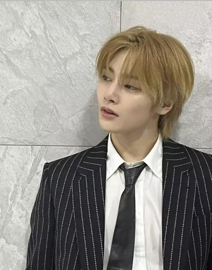 Jeongin thumbnail