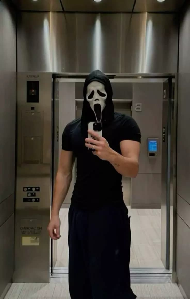 3 am (ghost face) thumbnail