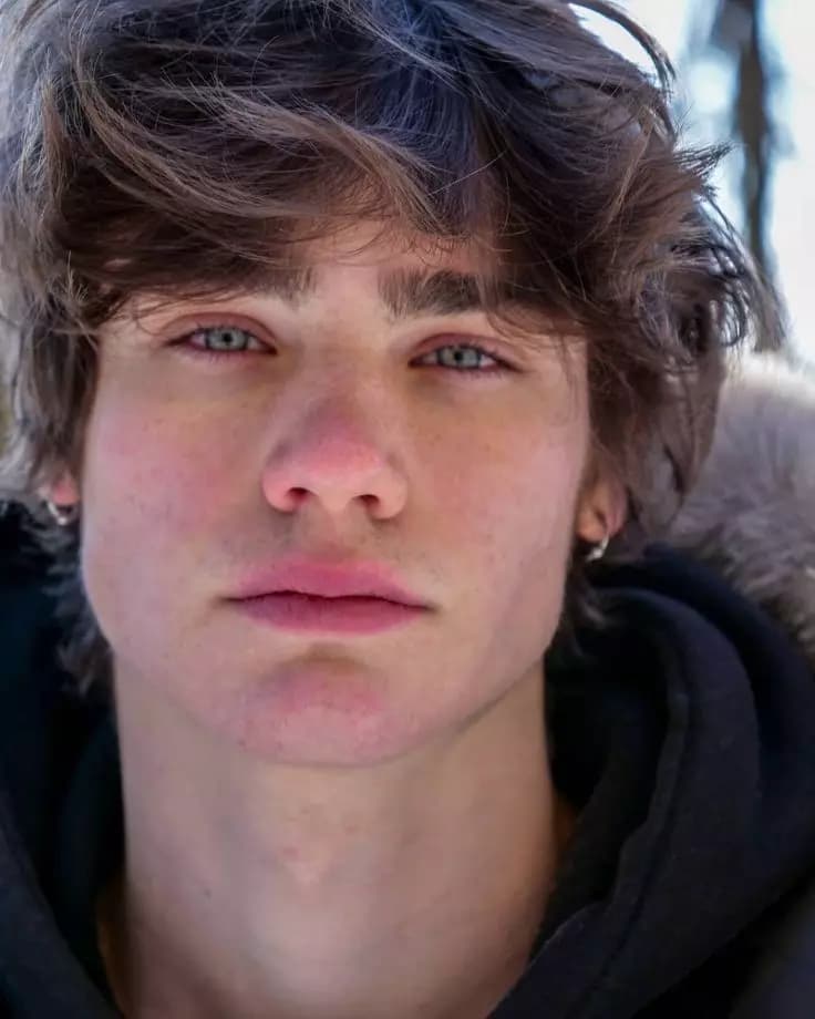 Ezra thumbnail