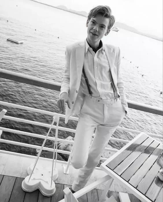 Thomas brodie sangster thumbnail