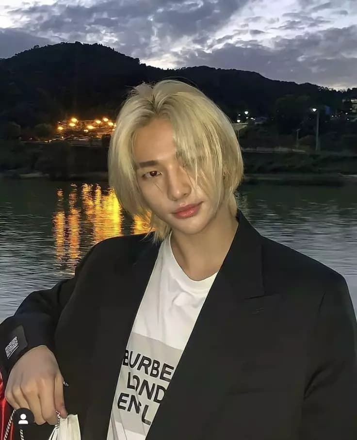 Hyunjin thumbnail