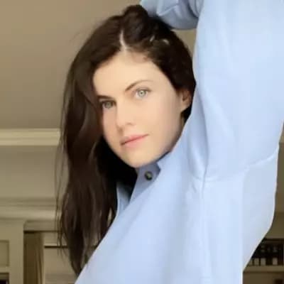 Alexandra Daddario thumbnail