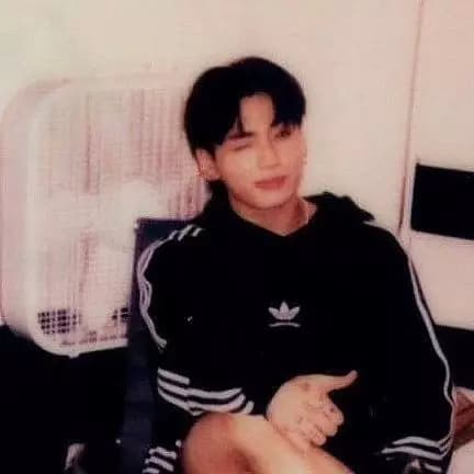 Jeon Jungkook thumbnail