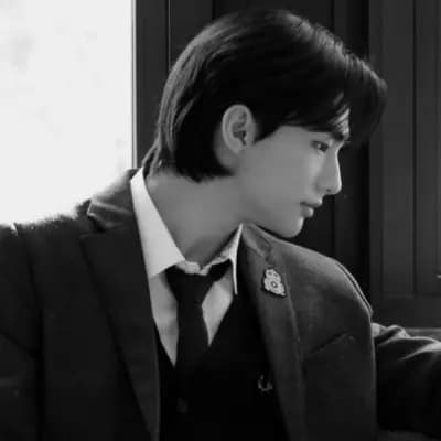 Hwang Hyunjin thumbnail