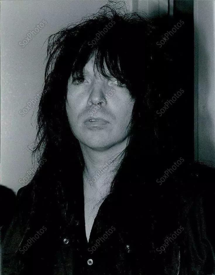 Mick Mars thumbnail