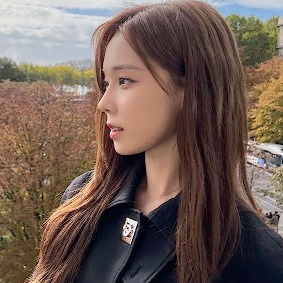 Kim Minjeong (Winter) thumbnail