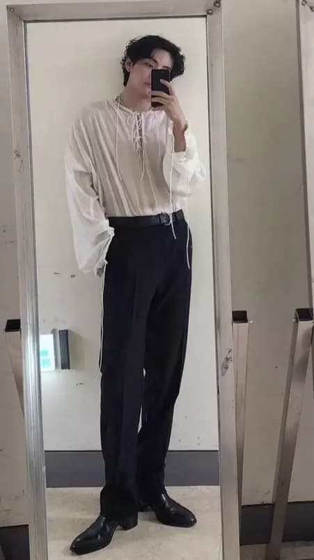 Kim Taehyung thumbnail