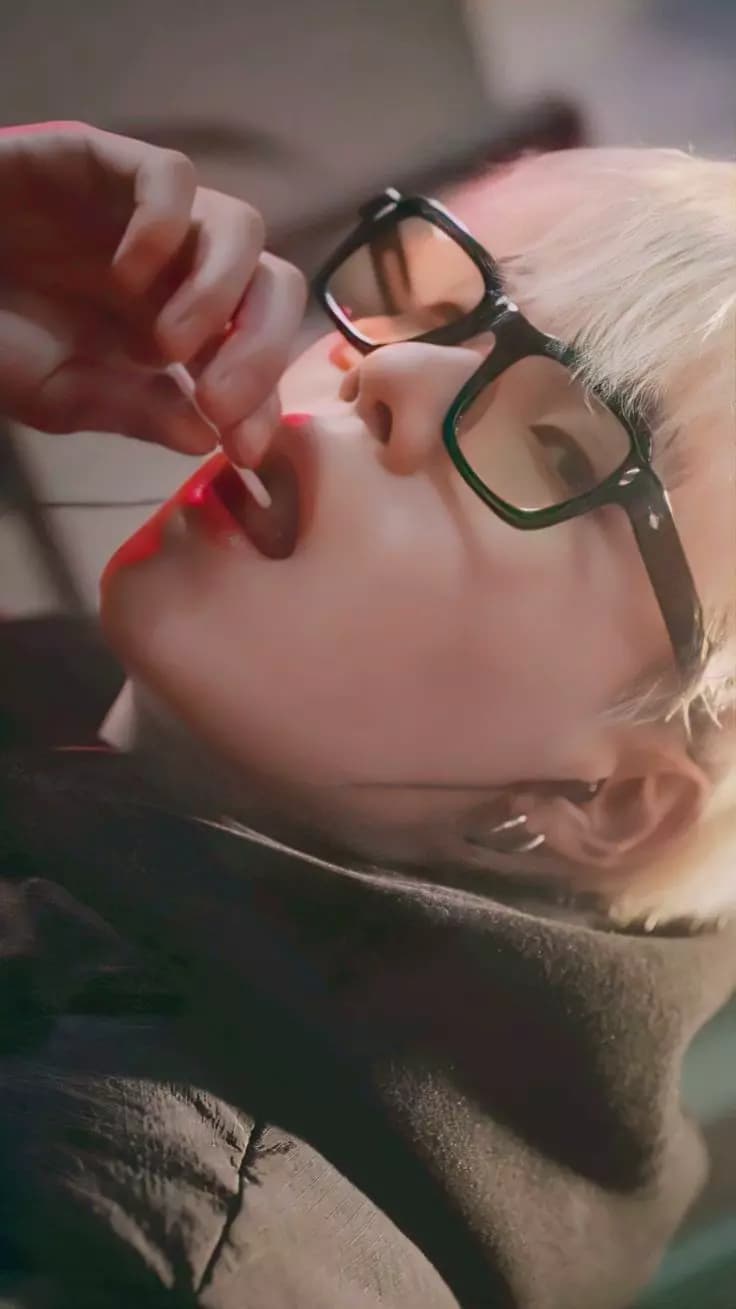 Min yoongi thumbnail