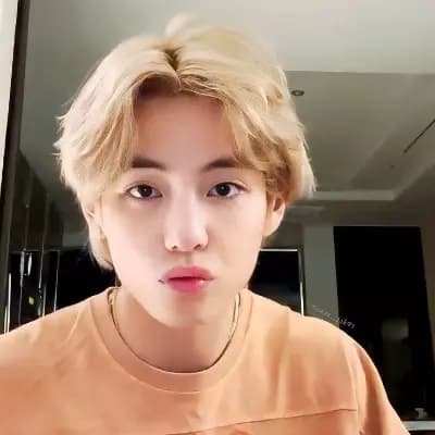 Kim Taehyung thumbnail