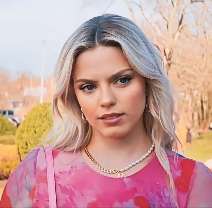 regina george  thumbnail