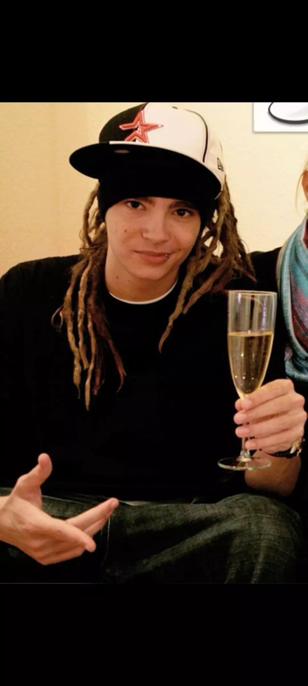 Tom kaulitz thumbnail