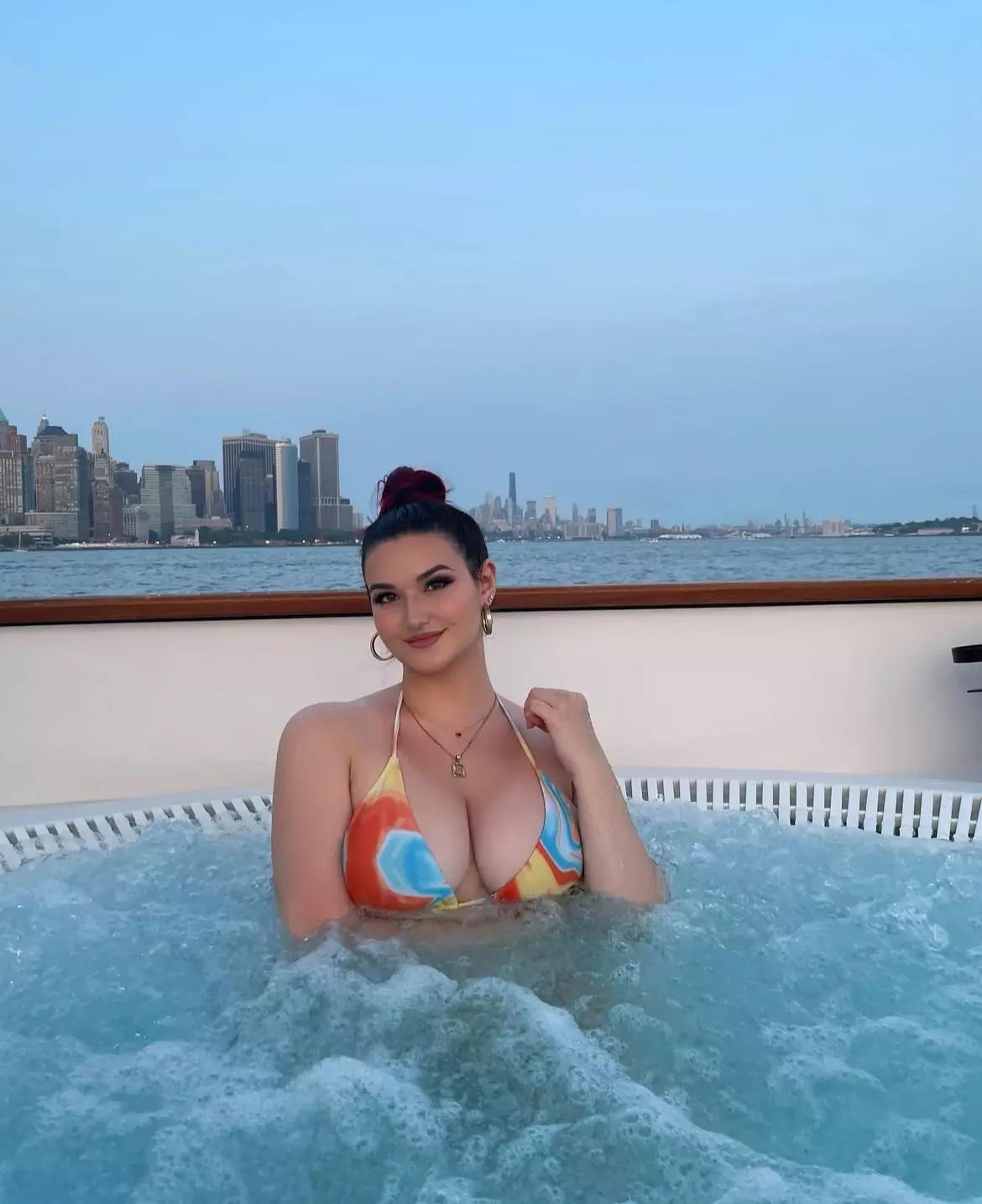 Lisa thumbnail