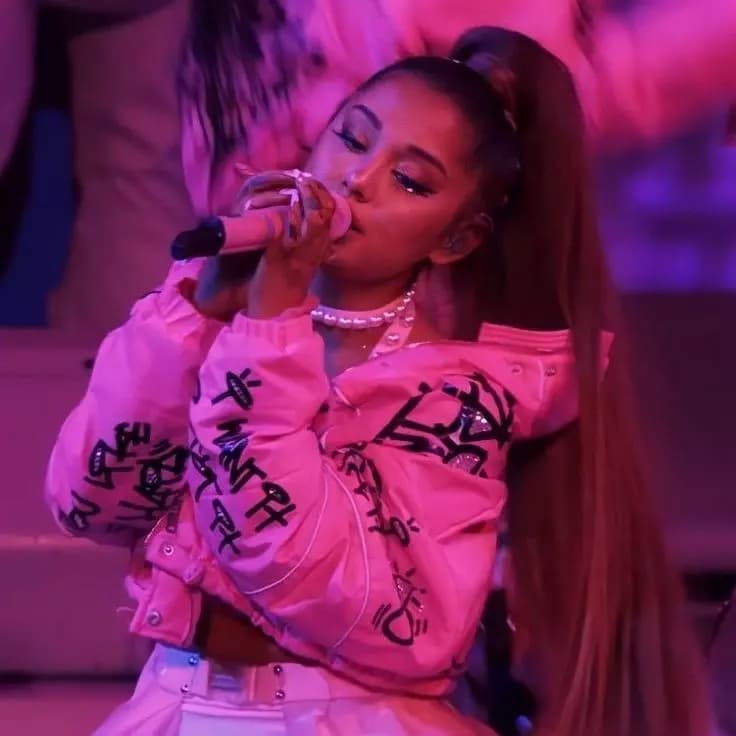 Ariana Grande thumbnail