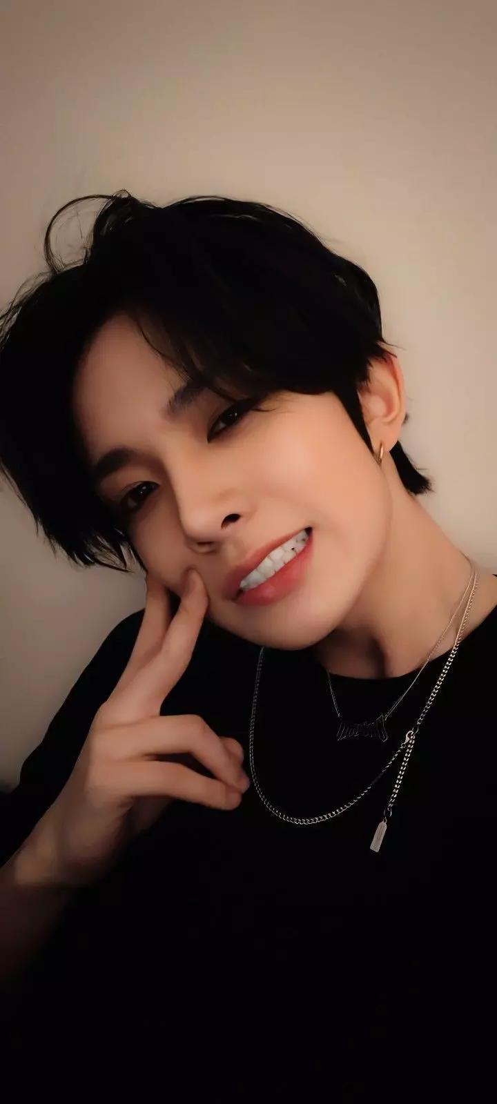 Lee Heeseung  thumbnail