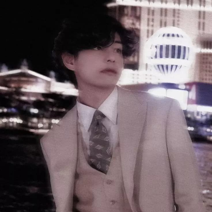Kim Taehyung thumbnail