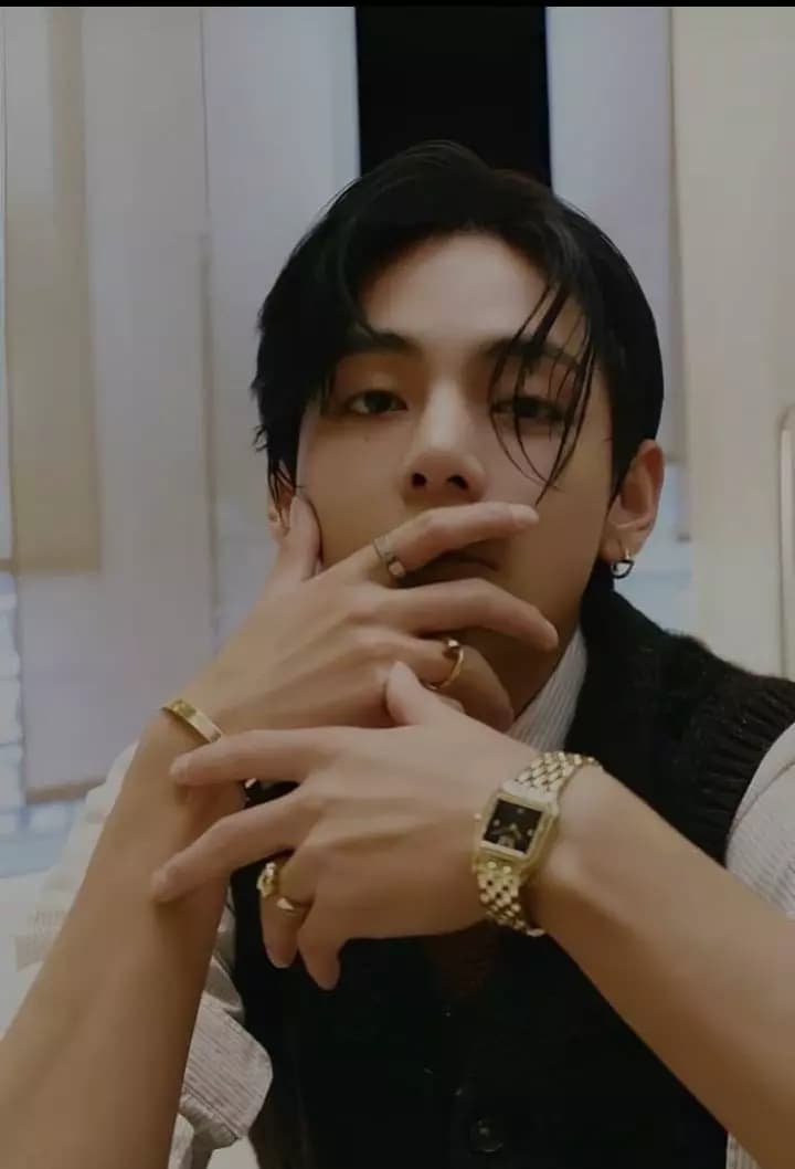 Kim Taehyung thumbnail