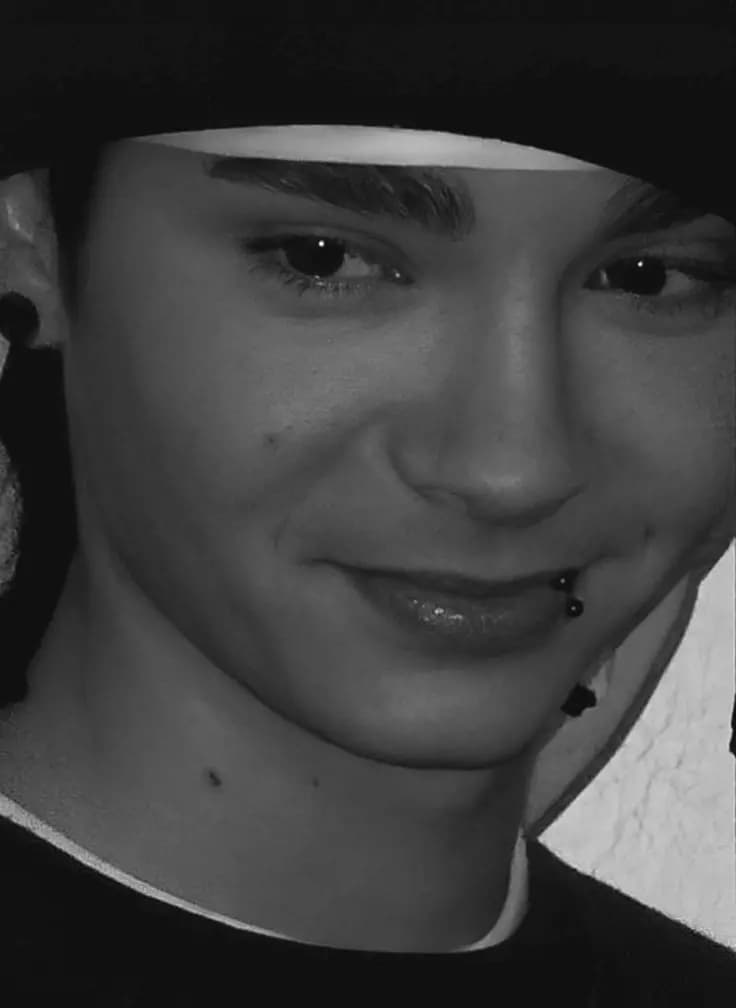Tom kaulitz thumbnail