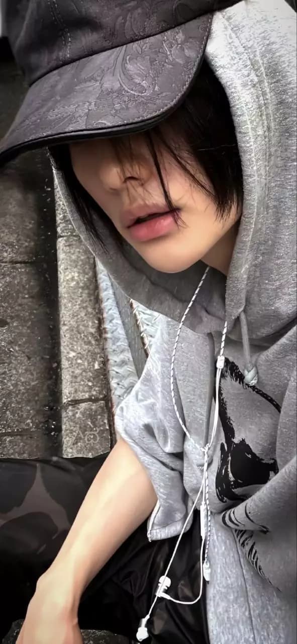 Hwang Hyunjin(Hyunlix) thumbnail
