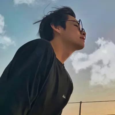 Kim Taehyung thumbnail