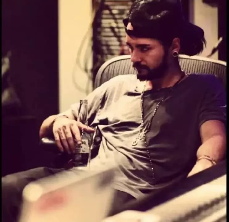 Tom kaulitz thumbnail