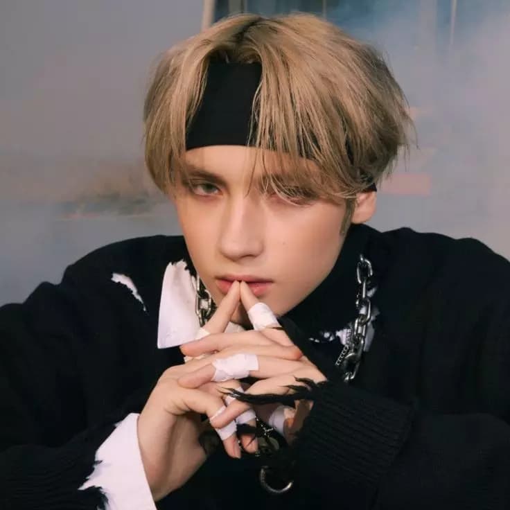 HueningKai thumbnail