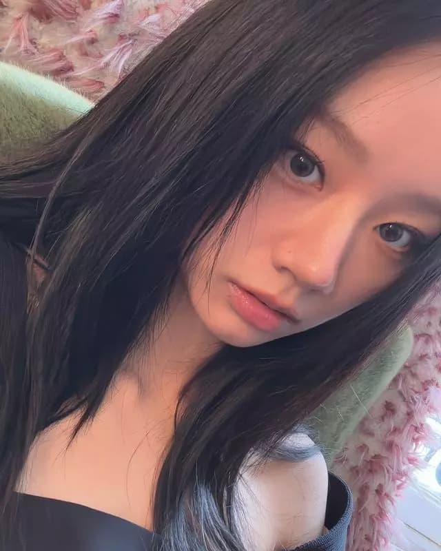 Hyeri thumbnail