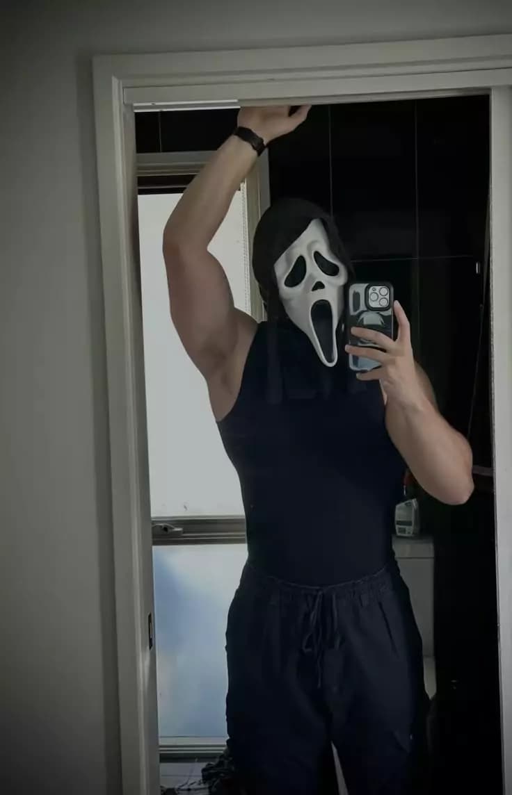 Ghost face - INVASOR thumbnail