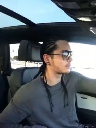 Tom Kaulitz thumbnail