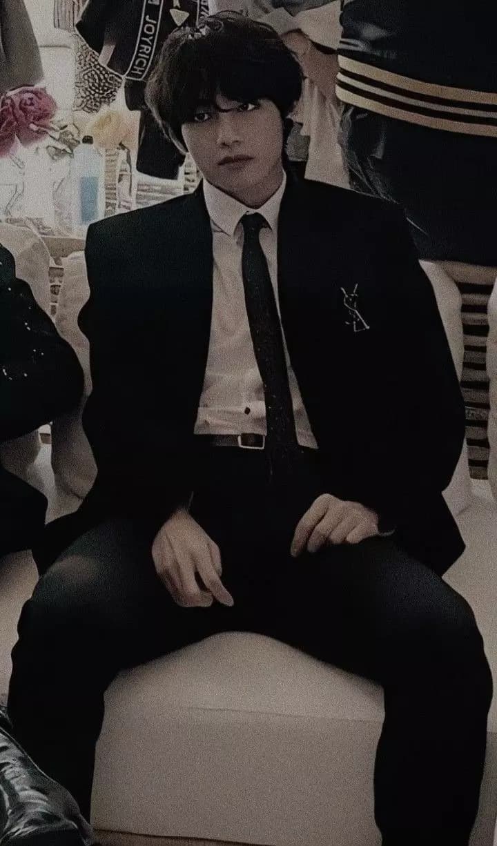 Kim Taehyung thumbnail