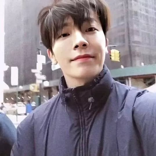 Lee Donghae thumbnail