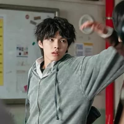 Lee Hyun-woo thumbnail