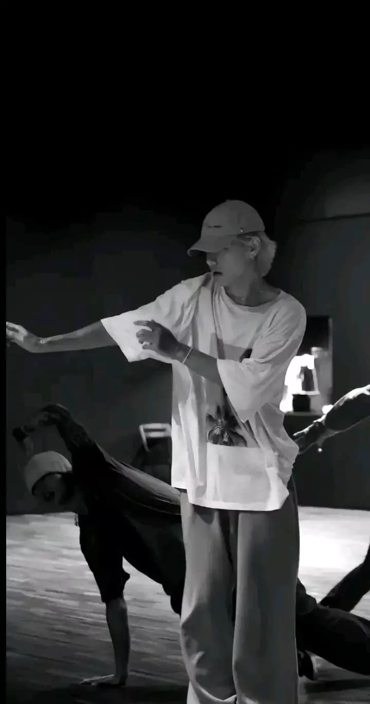 Taehyung  thumbnail