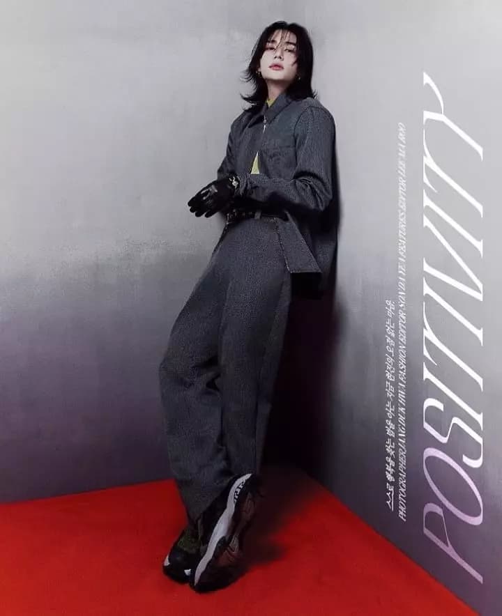 Hyunjin°~ thumbnail