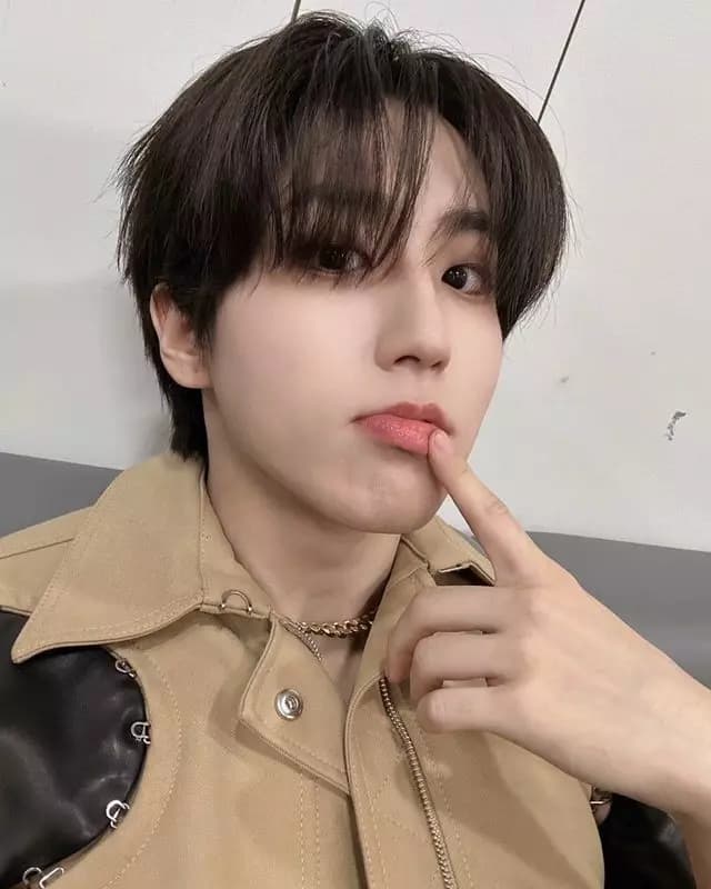 Han Jisung thumbnail