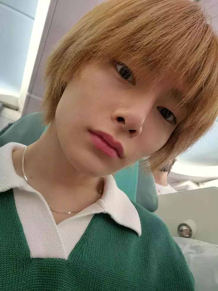 Jeongin thumbnail
