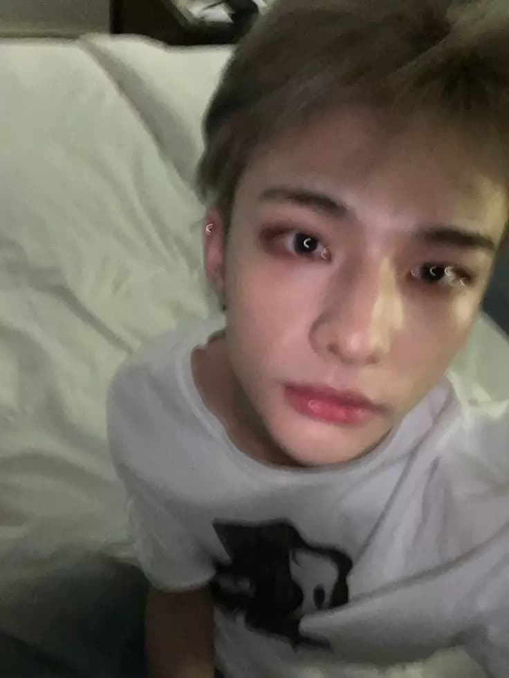 Hwang hyunjin  thumbnail
