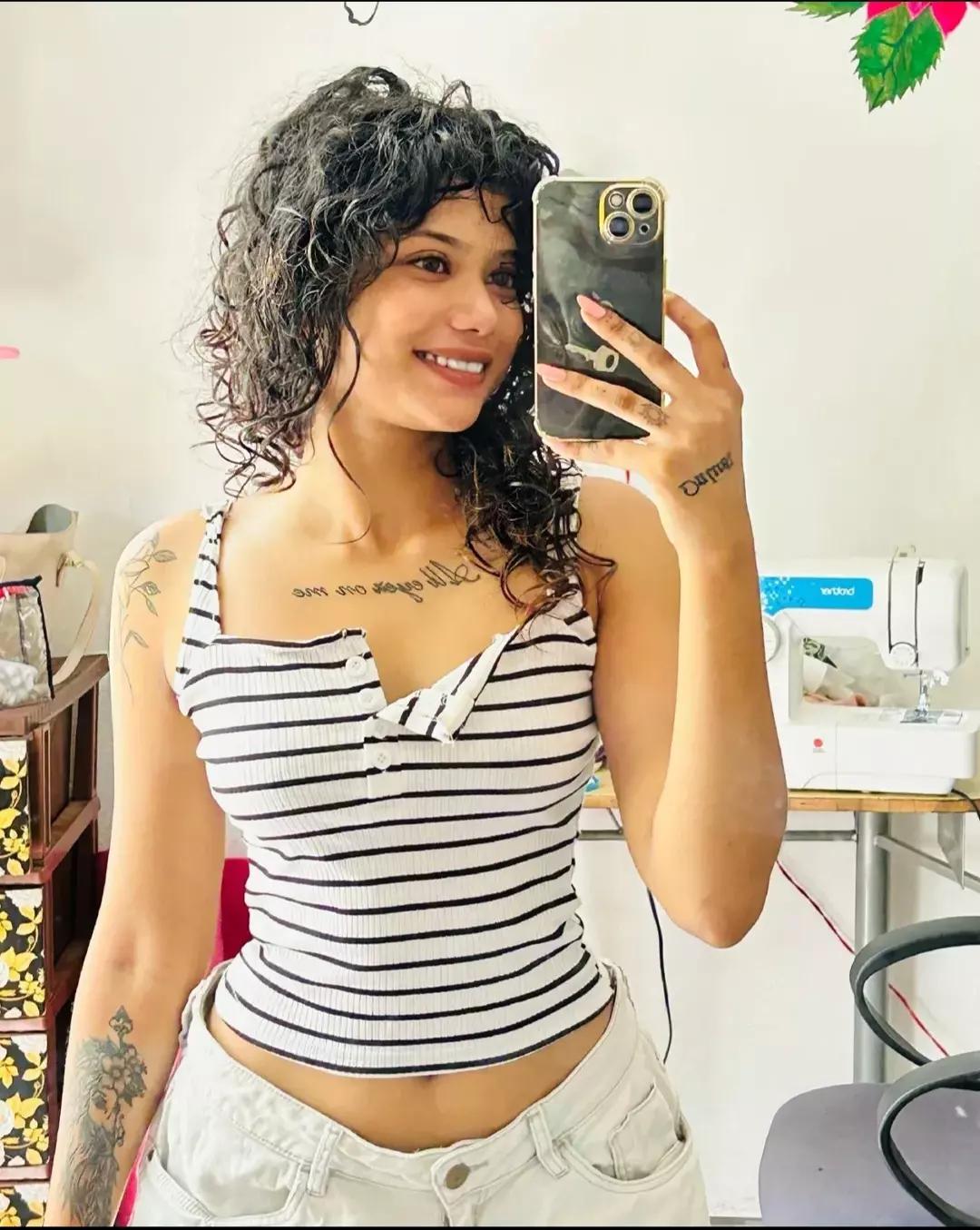Akshita kaajal lahra thumbnail