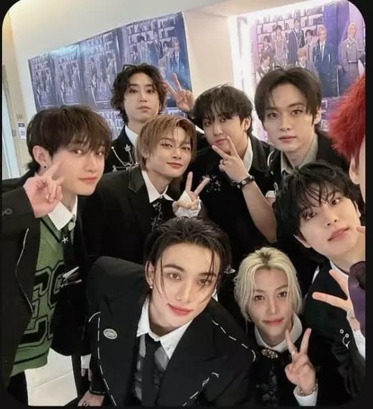 Stray Kids thumbnail