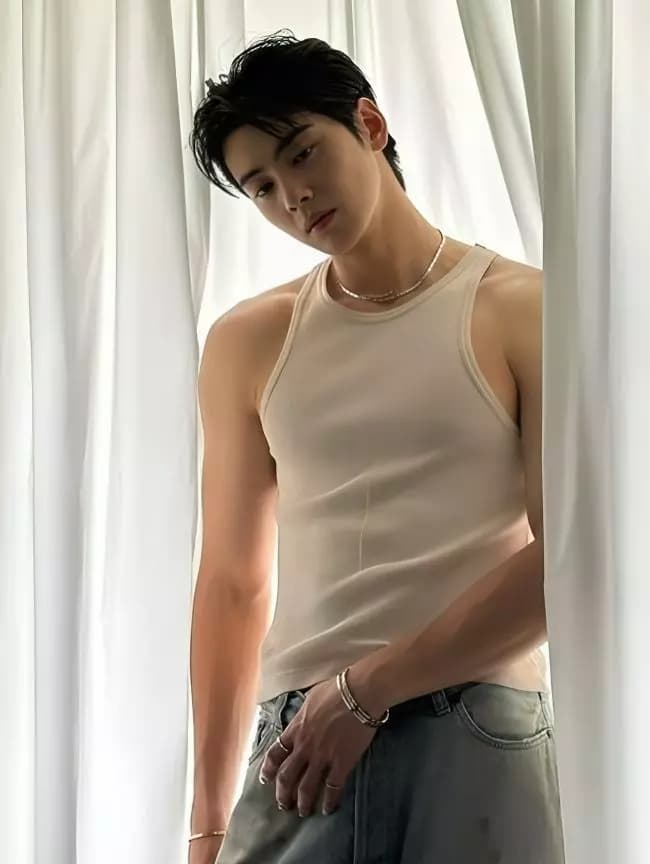 Eunwoo thumbnail