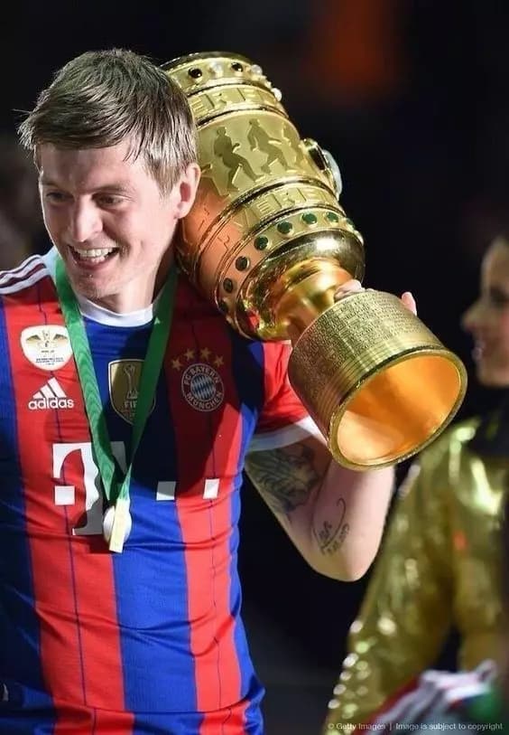 Toni Kroos  thumbnail